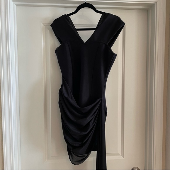 Elliatt Rochelle Dress in Black (Women’s M) - Picture 6 of 11